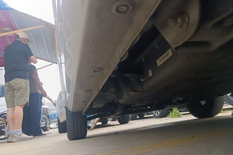 Used Wuling Hongguang MINIEV 2022 Macaron Premium Model – Lithium Iron Phosphate Left Side Sill