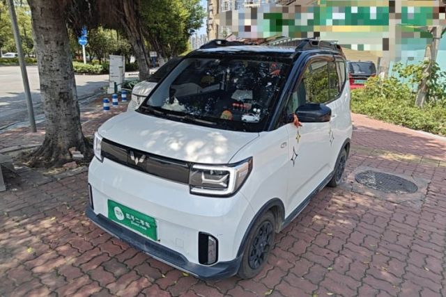 Używany Wuling Hongguang MINIEV 2022 GAMEBOY 300km Enthusiast Model with Lithium Iron Phosphate