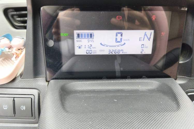 Used Wuling Hongguang MINIEV 2022 Easy Version Lithium-NMC Odometer Close Up