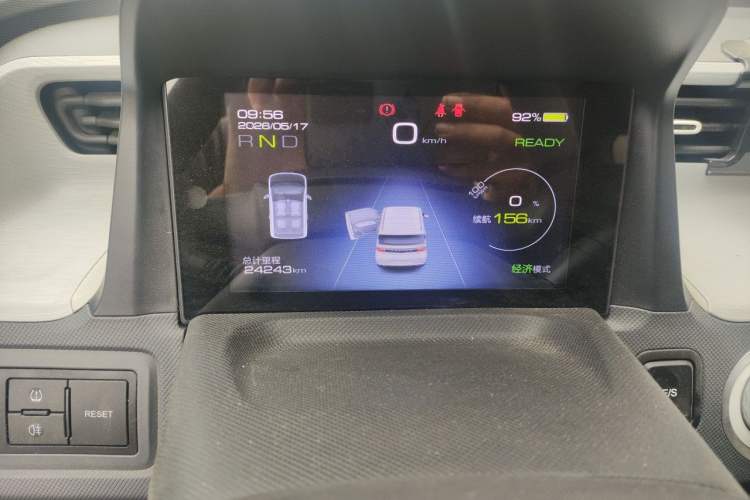 Used Wuling Hongguang MINIEV 2022 Macaron Premium Model – Lithium Iron Phosphate Odometer Close Up