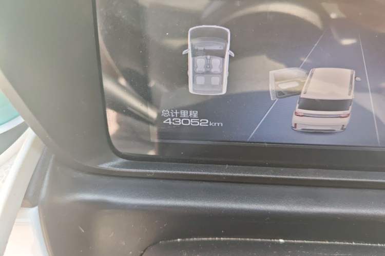Used Wuling Hongguang MINIEV 2022 GAMEBOY 200km Gaming Edition with Lithium Iron Phosphate Odometer Close Up