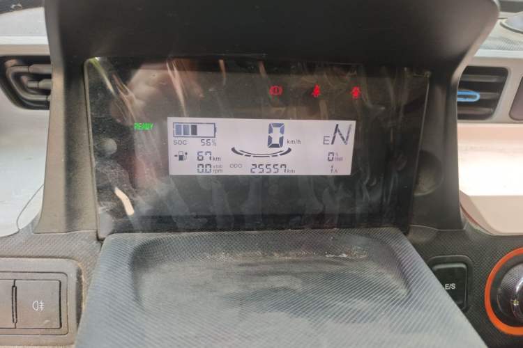 Used Wuling Hongguang MINIEV 2022 Easy Version Lithium Iron Phosphate Odometer Close Up