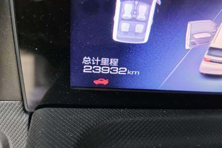 Used Wuling Hongguang MINIEV 2022 Macaron Premium Model – Lithium Iron Phosphate Odometer Close Up