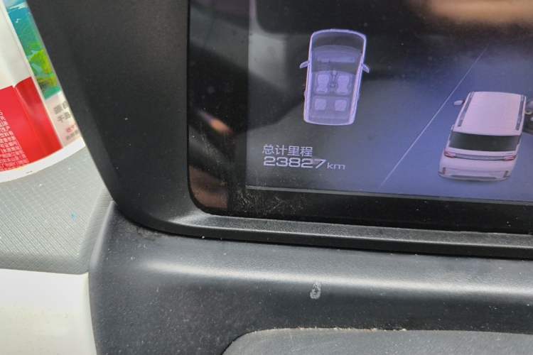 Used Wuling Hongguang MINIEV 2022 GAMEBOY 200km Gaming Edition with Lithium Iron Phosphate Odometer Close Up