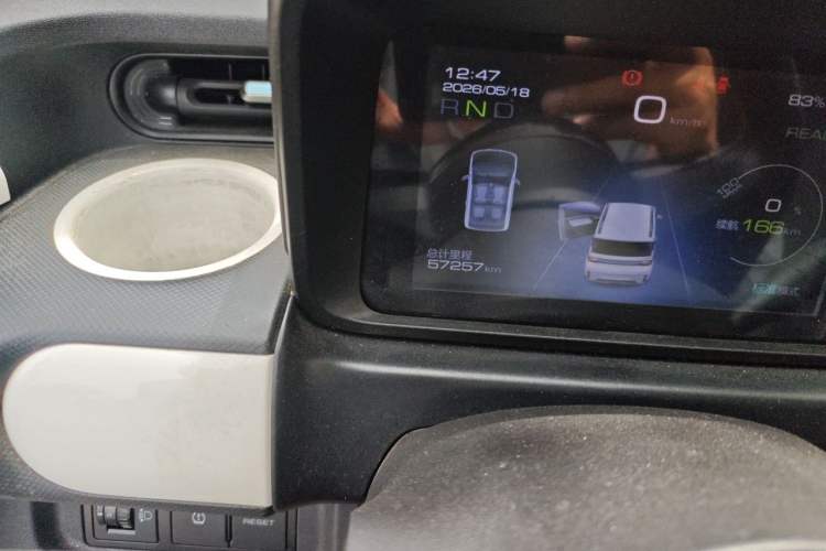 Used Wuling Hongguang MINIEV 2022 GAMEBOY 200km Gaming Edition with Lithium Iron Phosphate Odometer Close Up