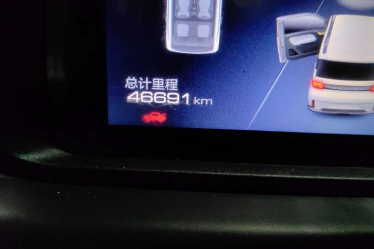 Used Wuling Hongguang MINIEV 2022 GAMEBOY 300km Enthusiast Model with Lithium Iron Phosphate Odometer Close Up