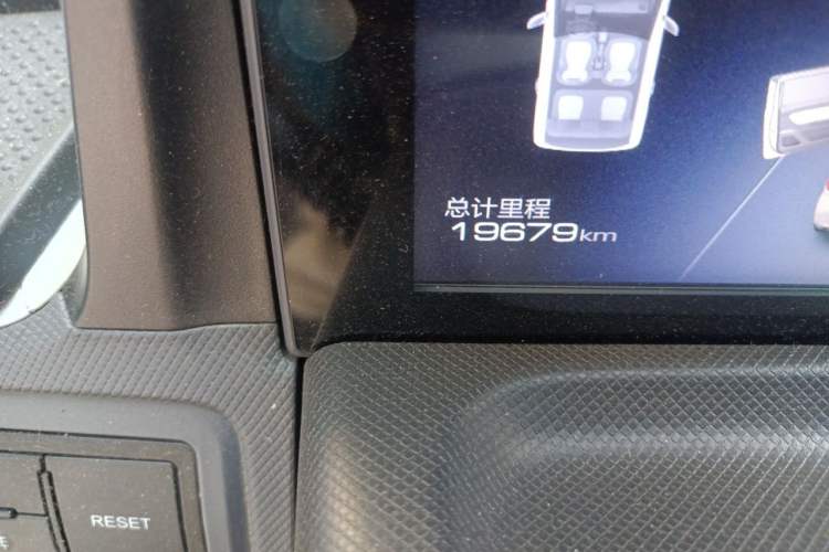 Used Wuling Hongguang MINIEV 2022 Macaron Premium Model – Lithium Iron Phosphate Odometer Close Up
