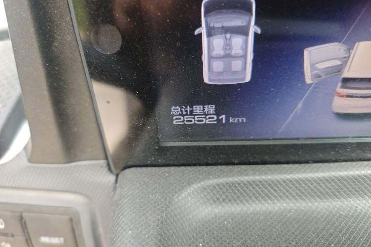 Used Wuling Hongguang MINIEV 2022 Macaron Premium Model – Lithium Iron Phosphate Odometer Close Up