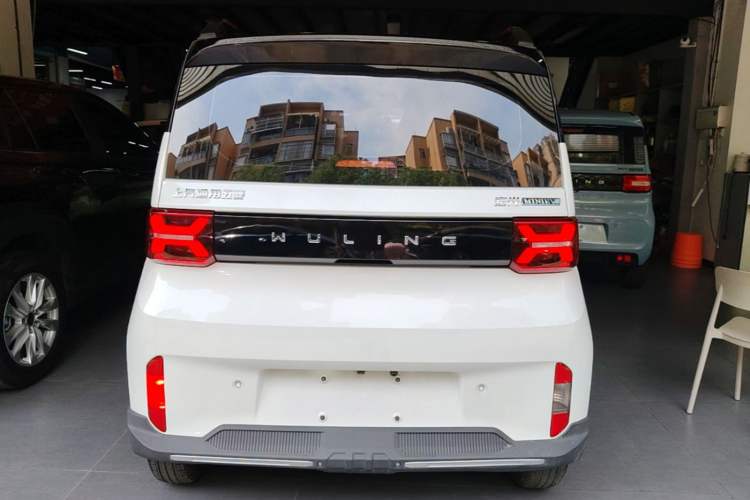 Used Wuling Hongguang MINIEV 2022 GAMEBOY 300km Enthusiast Model with Lithium Iron Phosphate Rear