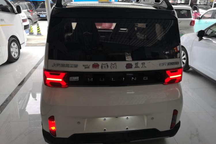 Used Wuling Hongguang MINIEV 2022 GAMEBOY 300km Enthusiast Model with Lithium Iron Phosphate Rear