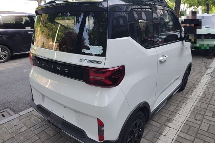 Used Wuling Hongguang MINIEV 2022 GAMEBOY 300km Enthusiast Model with Lithium Iron Phosphate Rear Right 45 Deg