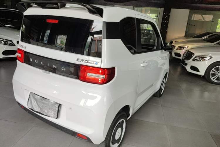 Used Wuling Hongguang MINIEV 2022 Zizai Version Lithium Iron Phosphate Rear Right 45 Deg