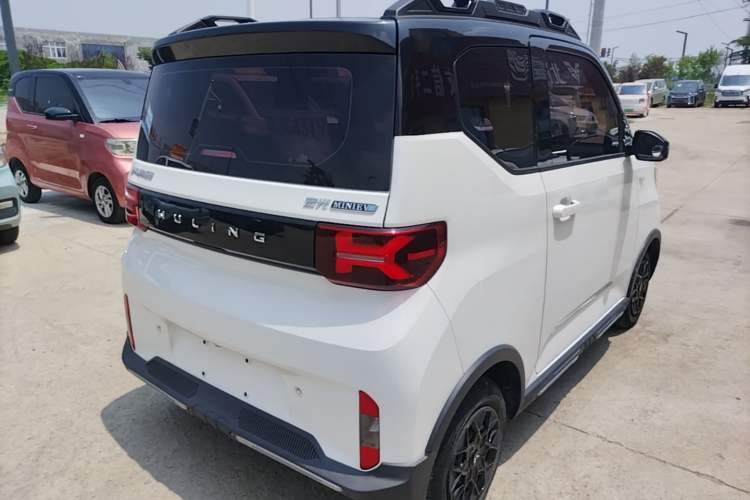 Used Wuling Hongguang MINIEV 2022 GAMEBOY 200km Gaming Edition with Lithium Iron Phosphate Rear Right 45 Deg