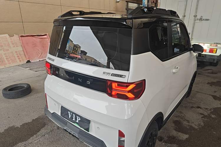 Used Wuling Hongguang MINIEV 2022 GAMEBOY 300km Enthusiast Model with Lithium Iron Phosphate Rear Right 45 Deg
