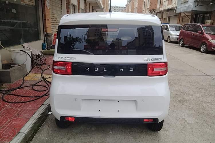Used Wuling Hongguang MINIEV 2022 Zizai Version Lithium Iron Phosphate Rear