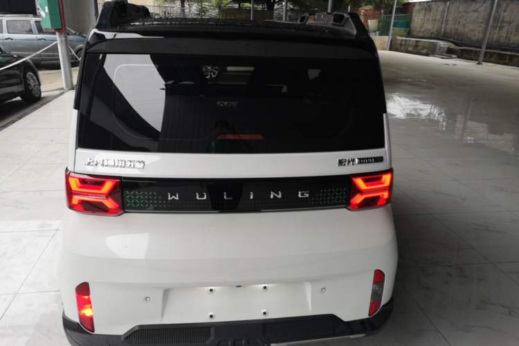 Used Wuling Hongguang MINIEV 2022 GAMEBOY 300km Enthusiast Model with Lithium Iron Phosphate Rear