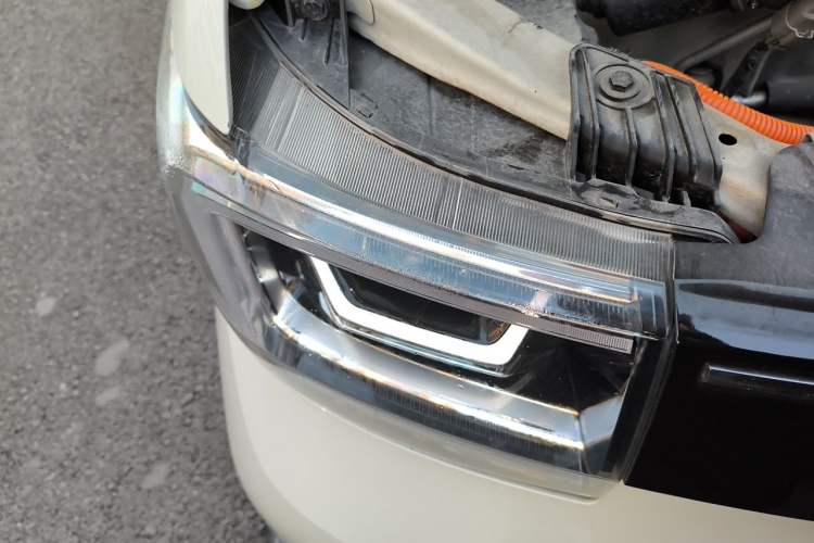 Used Wuling Hongguang MINIEV 2022 GAMEBOY 200km Gaming Edition with Lithium Iron Phosphate Right Front Headlight