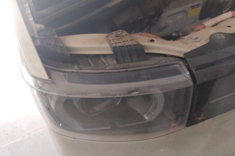 Used Wuling Hongguang MINIEV 2022 Macaron Premium Model – Lithium Iron Phosphate Right Front Headlight