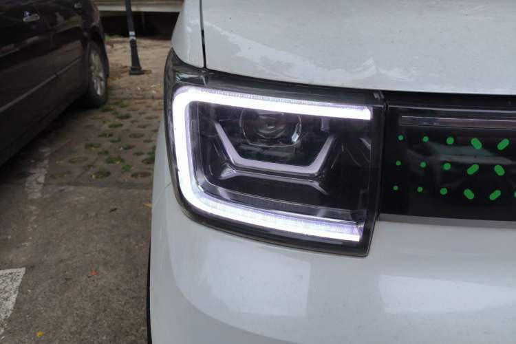 Used Wuling Hongguang MINIEV 2022 GAMEBOY 300km Enthusiast Model with Lithium Iron Phosphate Right Front Headlight
