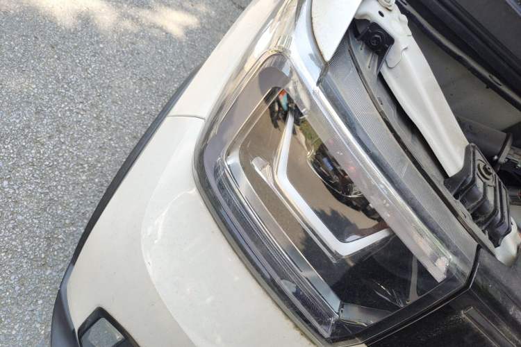 Used Wuling Hongguang MINIEV 2022 GAMEBOY 200km Gaming Edition with Lithium Iron Phosphate Right Front Headlight