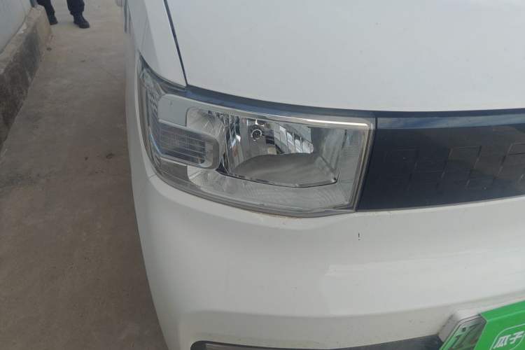 Used Wuling Hongguang MINIEV 2022 Zizai Version Lithium Iron Phosphate Right Front Headlight