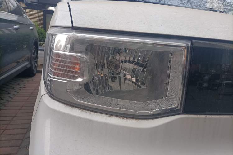 Used Wuling Hongguang MINIEV 2022 Easy Version Lithium Iron Phosphate Right Front Headlight