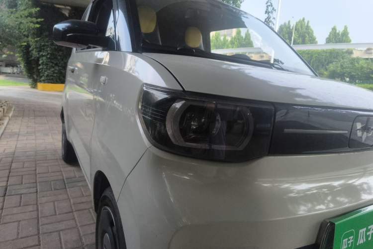 Used Wuling Hongguang MINIEV 2022 Macaron Premium Model – Lithium Iron Phosphate Right Front Headlight