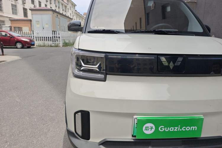 Used Wuling Hongguang MINIEV 2022 GAMEBOY 200km Gaming Edition with Lithium Iron Phosphate Right Front Headlight