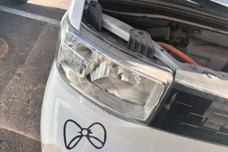 Used Wuling Hongguang MINIEV 2022 Zizai Version Lithium Iron Phosphate Right Front Headlight