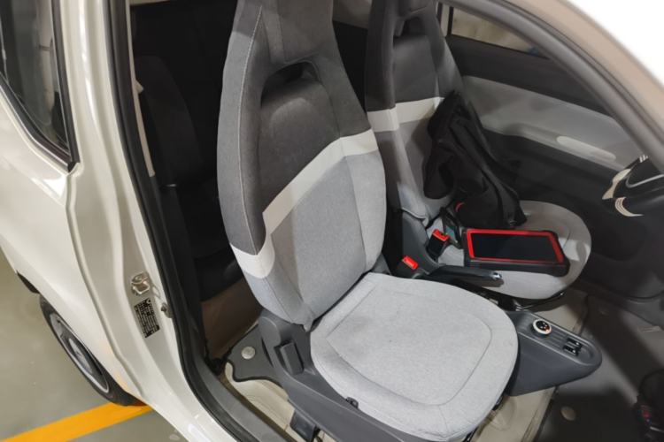 Used Wuling Hongguang MINIEV 2022 Macaron Premium Model – Lithium Iron Phosphate Right Front Seat