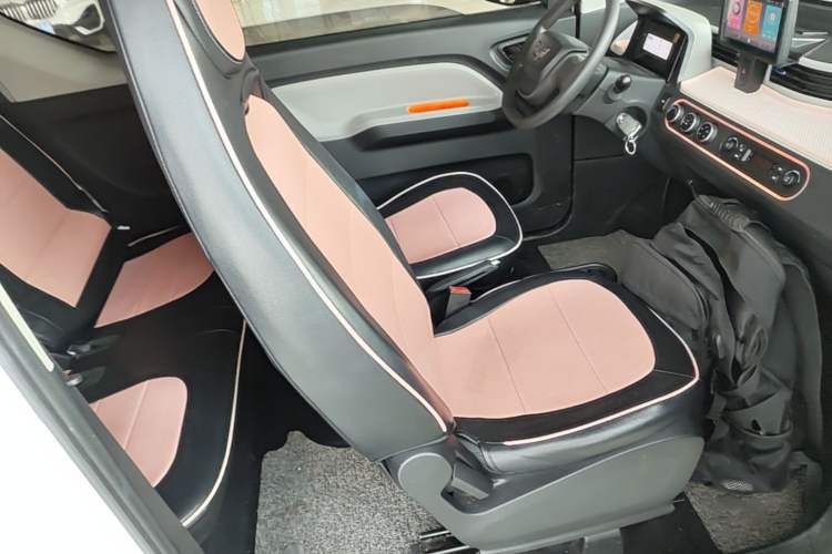 Used Wuling Hongguang MINIEV 2022 Easy Version Lithium Iron Phosphate Right Front Seat