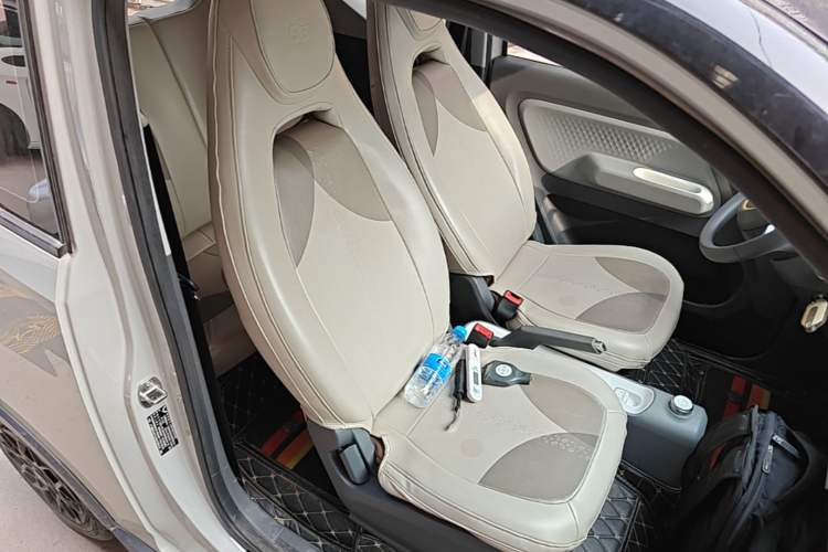 Used Wuling Hongguang MINIEV 2022 GAMEBOY 300km Enthusiast Model with Lithium Iron Phosphate Right Front Seat