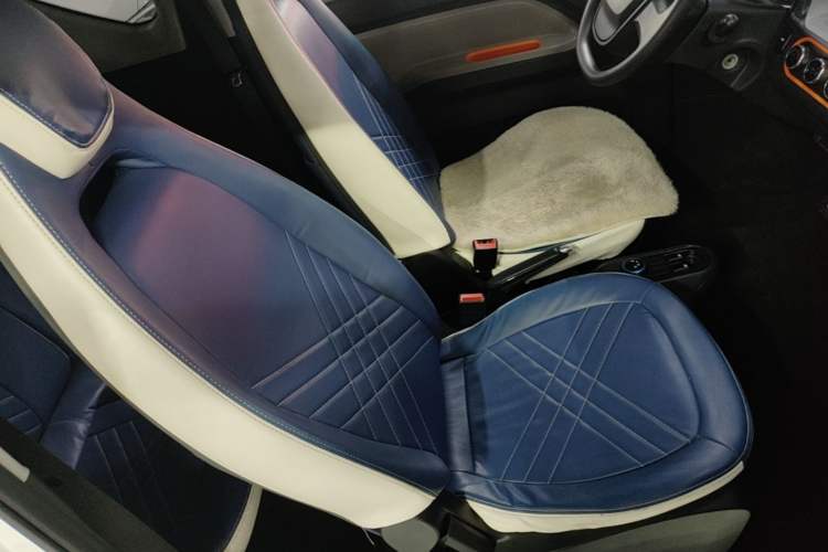 Used Wuling Hongguang MINIEV 2022 Zizai Version Lithium-NMC Right Front Seat