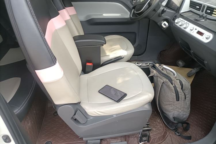 Used Wuling Hongguang MINIEV 2022 Macaron Fashion Edition Lithium-Nickel-Cobalt-Alpha-oxide Right Front Seat