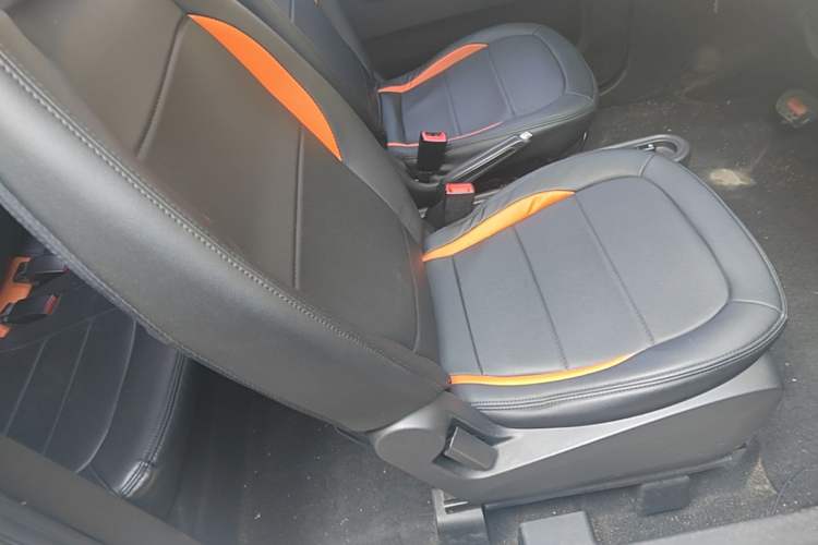 Used Wuling Hongguang MINIEV 2022 Easy Version Lithium Iron Phosphate Right Front Seat