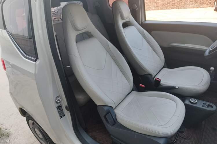 Used Wuling Hongguang MINIEV 2022 Macaron Premium Model – Lithium Iron Phosphate Right Front Seat