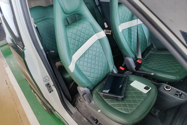 Used Wuling Hongguang MINIEV 2022 Macaron Fashion Edition Lithium-Nickel-Cobalt-Alpha-oxide Right Front Seat