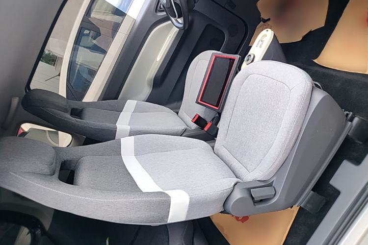 Used Wuling Hongguang MINIEV 2022 Macaron Fashion Edition Lithium-Nickel-Cobalt-Alpha-oxide Right Front Seat