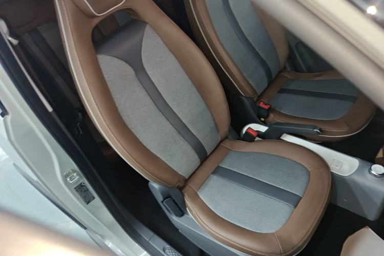 Used Wuling Hongguang MINIEV 2022 GAMEBOY 200km Gaming Edition with Lithium Iron Phosphate Right Front Seat