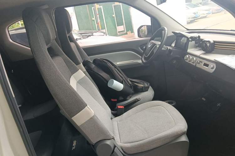 Used Wuling Hongguang MINIEV 2022 Macaron Premium Model – Lithium Iron Phosphate Right Front Seat