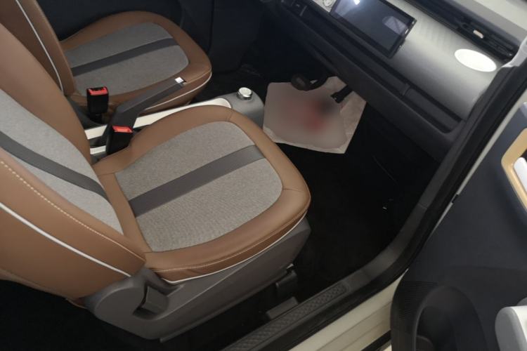 Used Wuling Hongguang MINIEV 2022 GAMEBOY 200km Gaming Edition with Lithium Iron Phosphate Right Front Seat