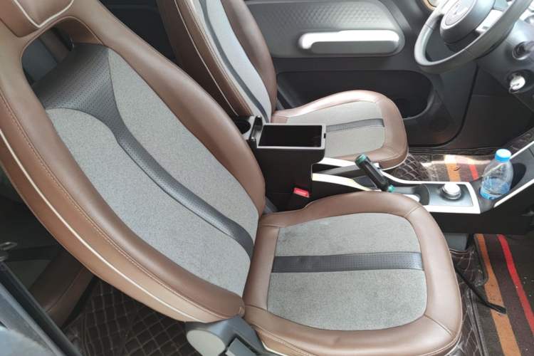 Used Wuling Hongguang MINIEV 2022 GAMEBOY 200km Gaming Edition with Lithium Iron Phosphate Right Front Seat