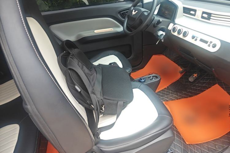 Used Wuling Hongguang MINIEV 2022 Zizai Version Lithium Iron Phosphate Right Front Seat
