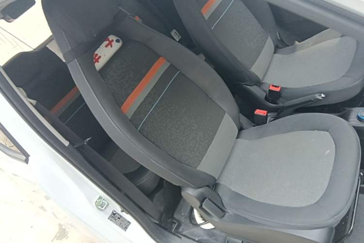Used Wuling Hongguang MINIEV 2022 Zizai Version Lithium Iron Phosphate Right Front Seat