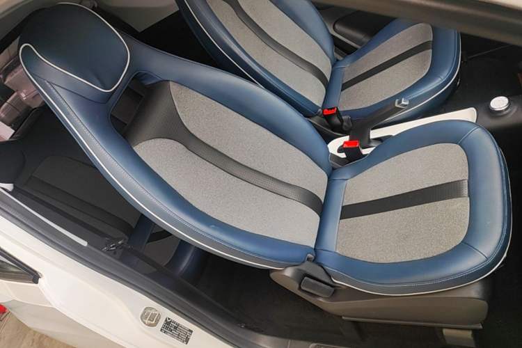 Used Wuling Hongguang MINIEV 2022 GAMEBOY 200km Gaming Edition with Lithium Iron Phosphate Right Front Seat