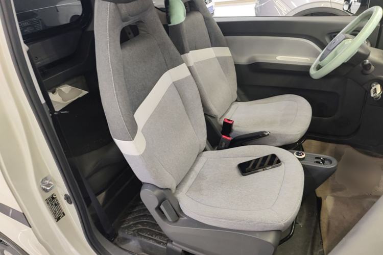 Used Wuling Hongguang MINIEV 2022 Macaron Premium Model – Lithium Iron Phosphate Right Front Seat