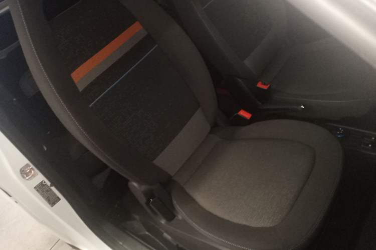 Used Wuling Hongguang MINIEV 2022 Easy Version Lithium Iron Phosphate Right Front Seat