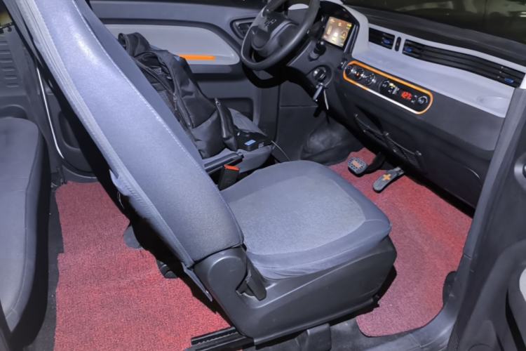 Used Wuling Hongguang MINIEV 2022 Zizai Version Lithium-NMC Right Front Seat