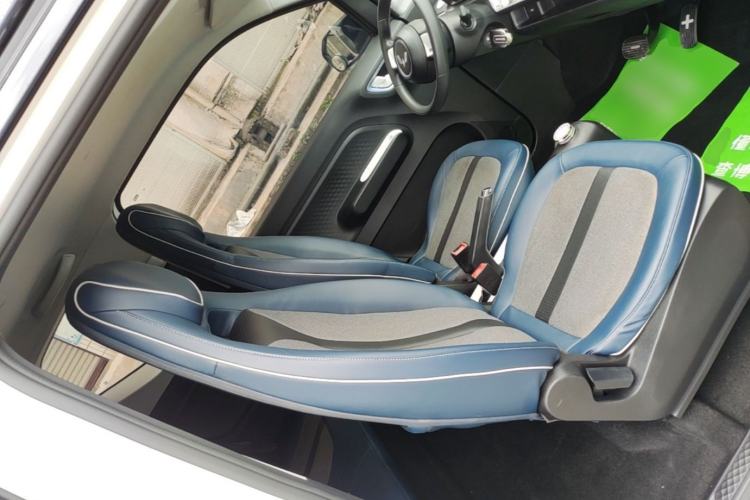 Used Wuling Hongguang MINIEV 2022 GAMEBOY 200km Gaming Edition with Lithium Iron Phosphate Right Front Seat