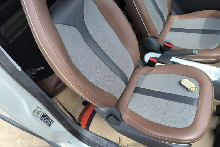 Used Wuling Hongguang MINIEV 2022 GAMEBOY 200km Gaming Edition with Lithium Iron Phosphate Right Front Seat
